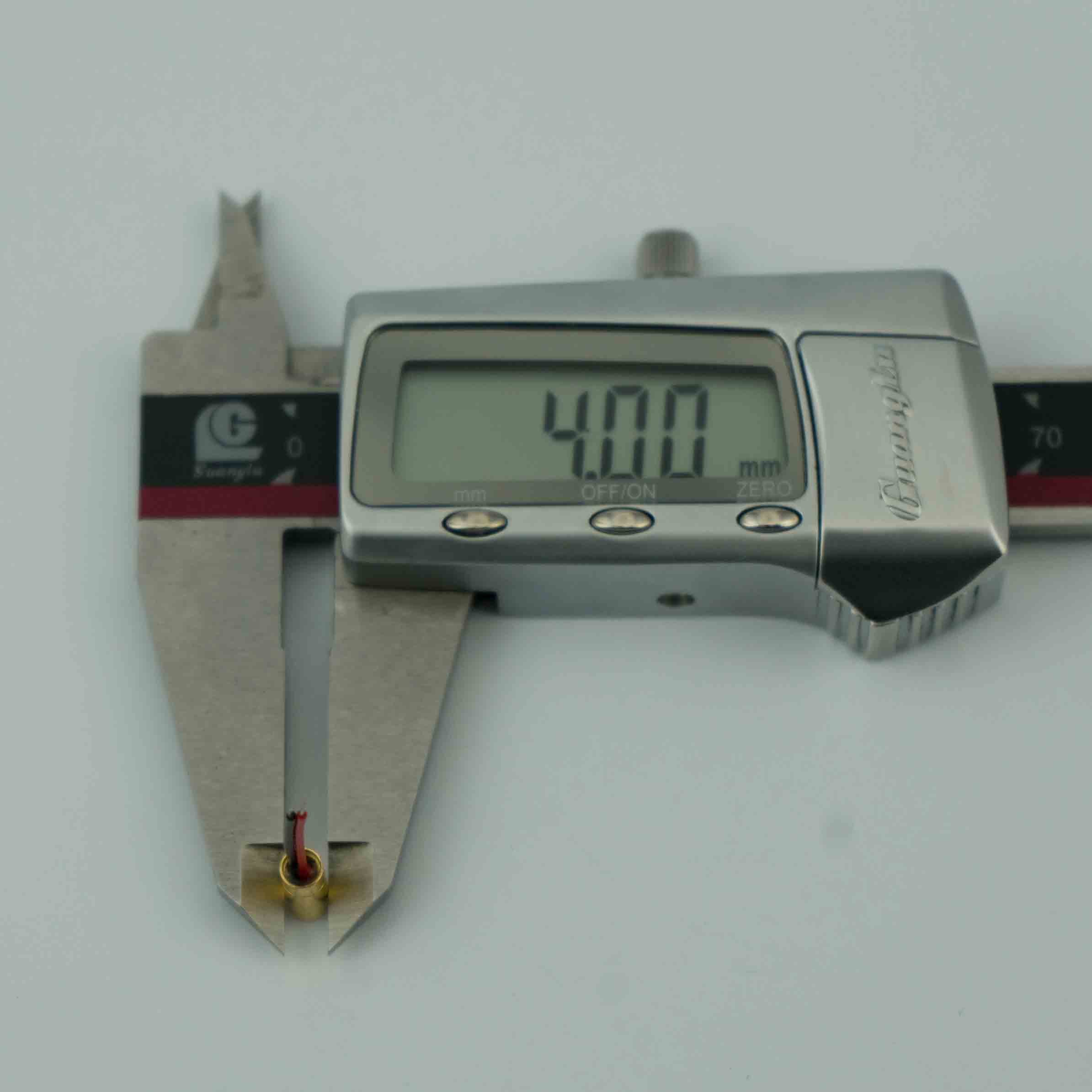 最小的激光器 Φ4mm 850nm 1mw IR 激光器模块握把激活激光器用于手枪激光器